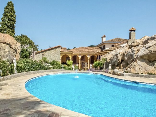 The pool of bliss...